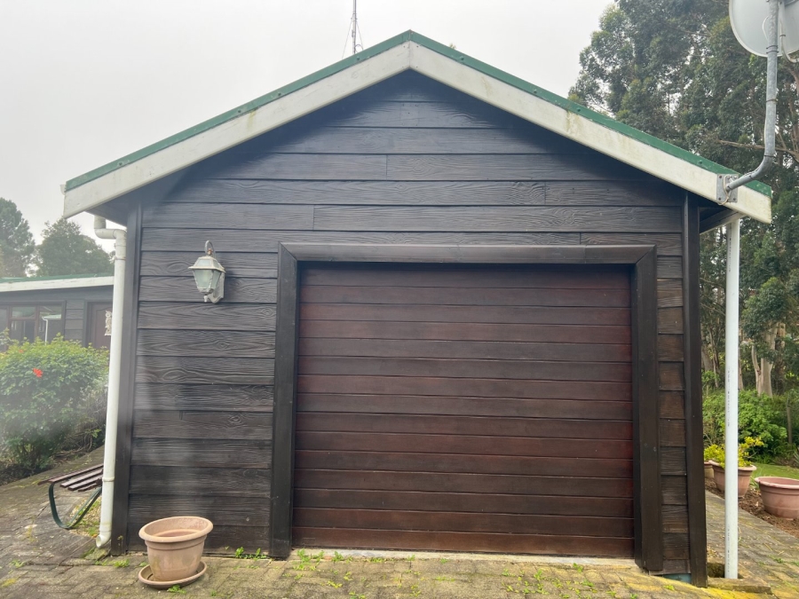 2 Bedroom Property for Sale in Harkerville A H Western Cape
